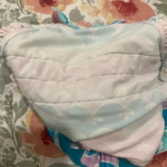 SZ 6-12 Months RuffleButts Long Sleeve One Piece Rash Guard Swimsuit Mermaid - Picture 8 of 8